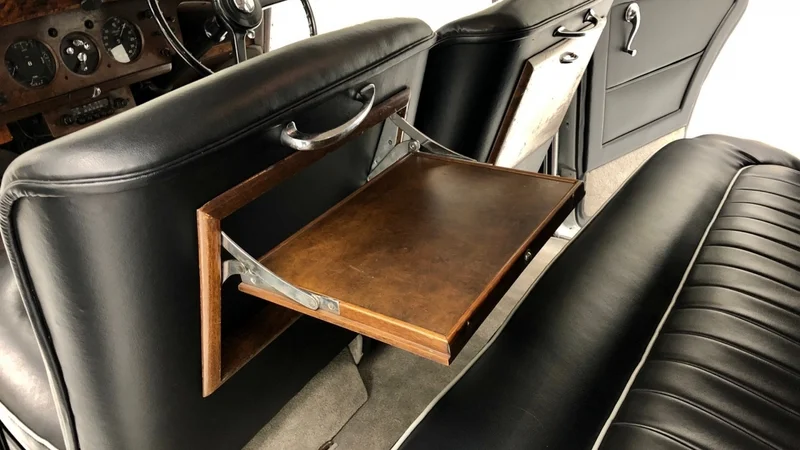 1953 Bentley R Class 9