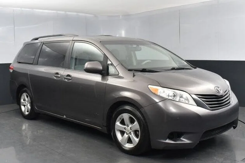 2012 Toyota Sienna LE