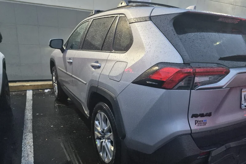 2025 Toyota RAV4 XLE Premium AWD 3