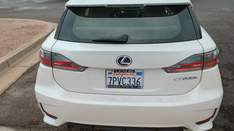2016 Lexus CT200H 2