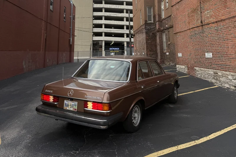 1978 Mercedes-Benz 300D Base 3