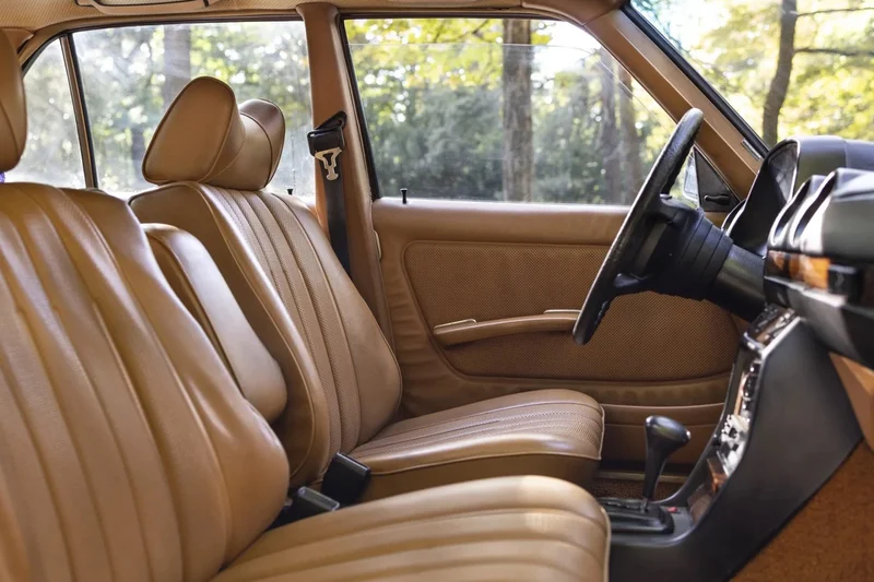 1978 Mercedes-Benz 300D Base 5