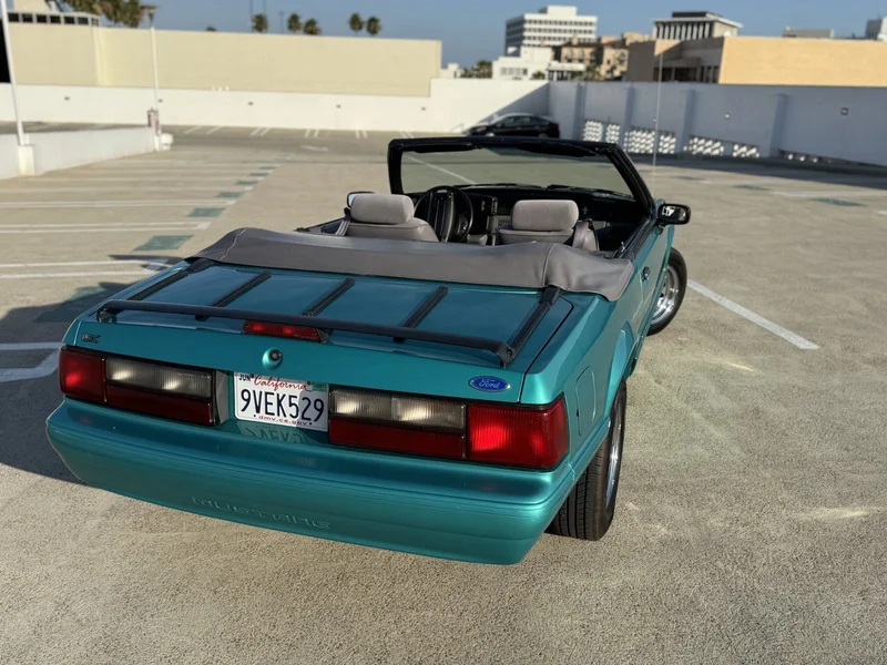1993 Ford Mustang LX 7