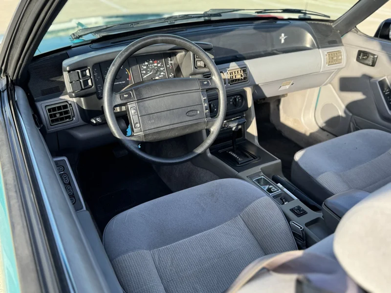 1993 Ford Mustang LX 8
