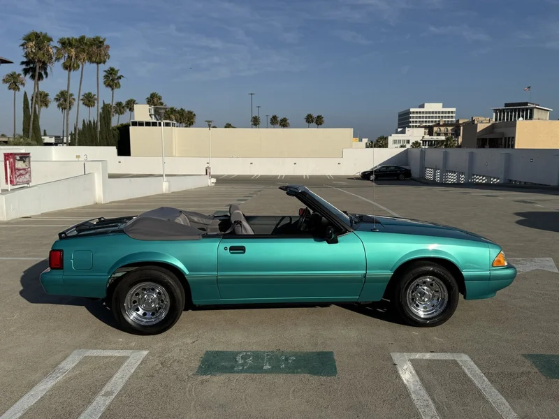 1993 Ford Mustang LX 10