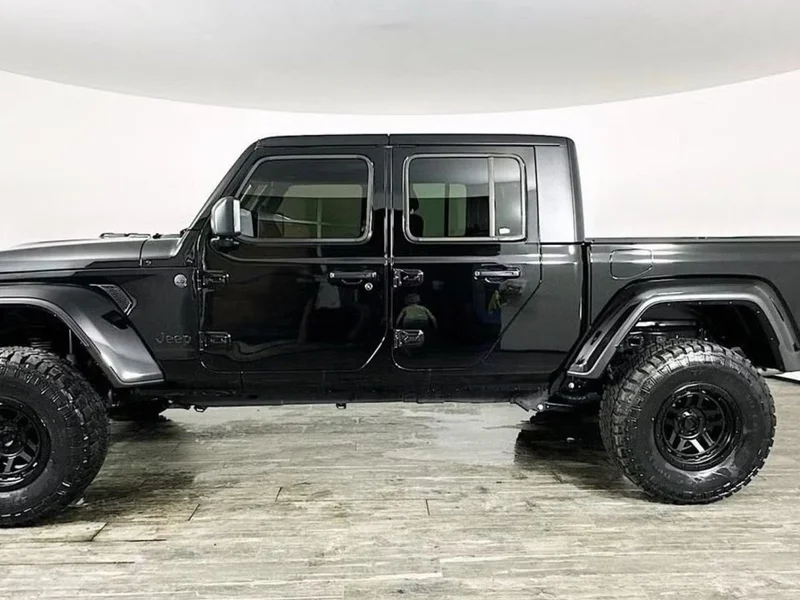 2025 Jeep Gladiator Sport 2