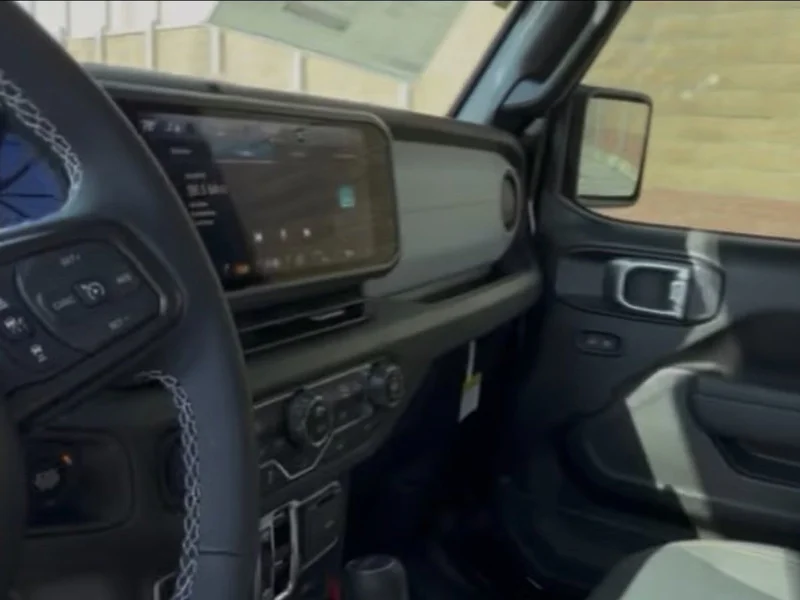 2025 Jeep Gladiator Sport 4