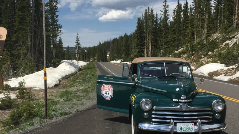 1947 Ford Super Deluxe 2