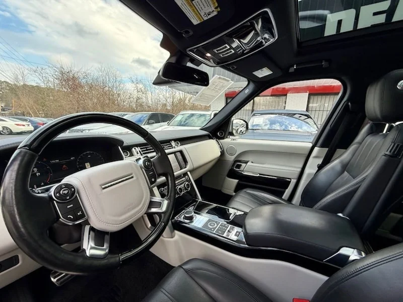 2015 Land Rover Range Rover Utility 2
