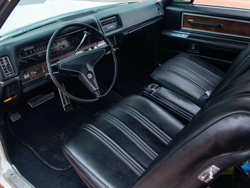 1968 Cadillac DeVille Convertible 3