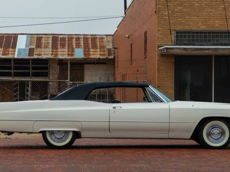 1968 Cadillac DeVille Convertible 4