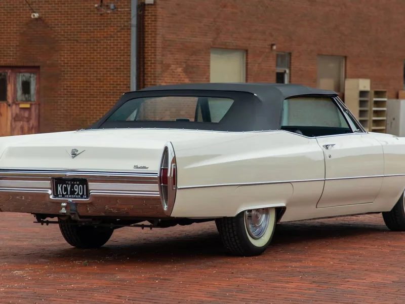 1968 Cadillac DeVille Convertible 5