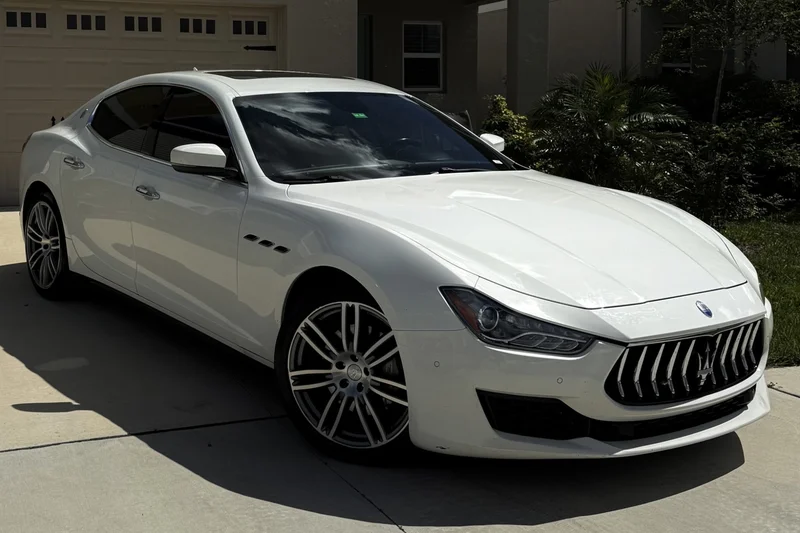 2019 Maserati Ghibli Base 3