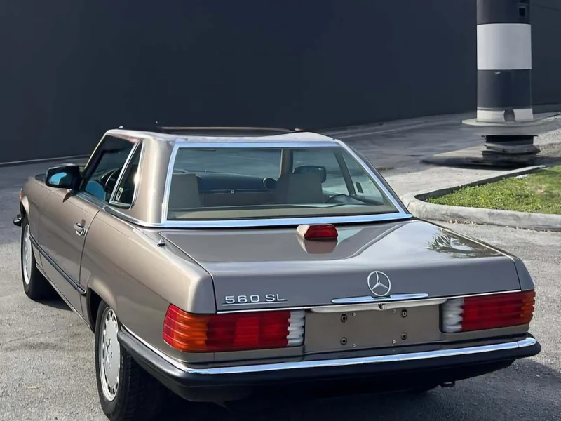 1987 Mercedes-Benz 560 SL 4