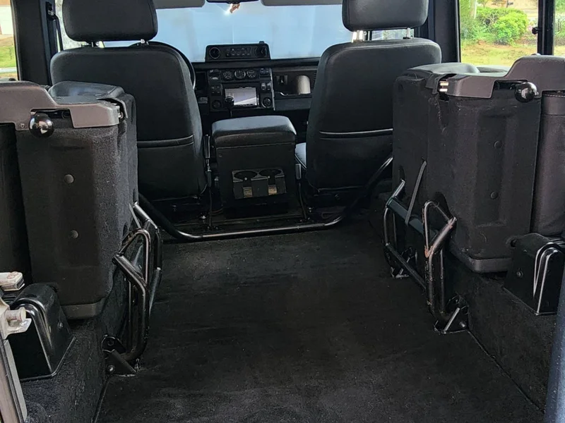 1988 Land Rover Defender 90 2 Door County 13
