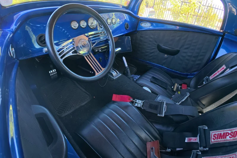 1933 Ford Model 40 3 window 4
