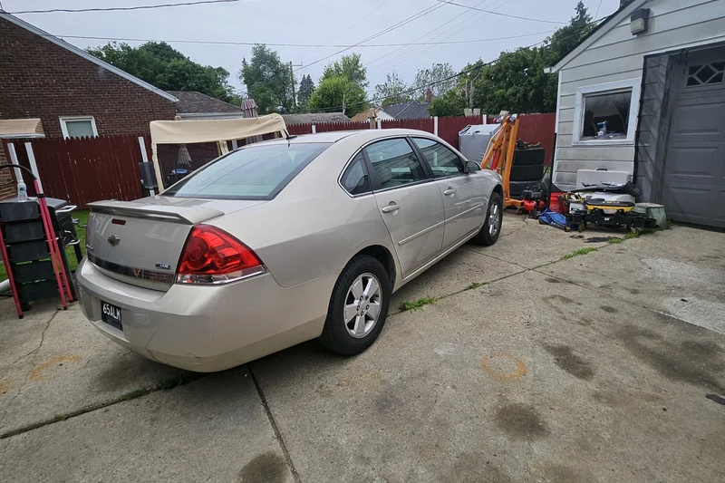 2008 Chevrolet Impala in Detroit 3