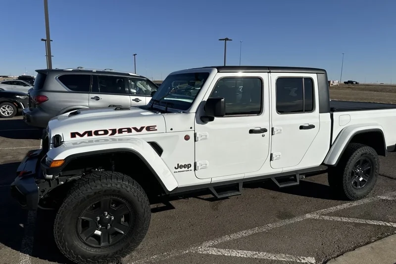 2023 Jeep Mojave in Denver