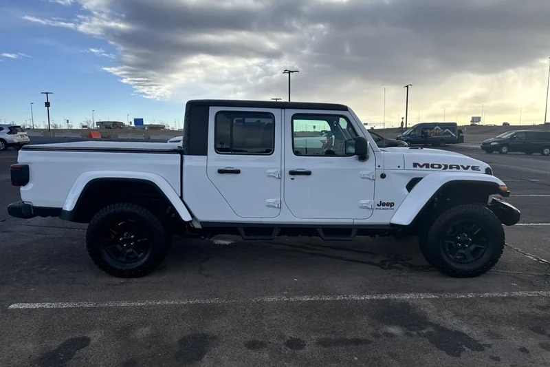2023 Jeep Mojave in Denver 2