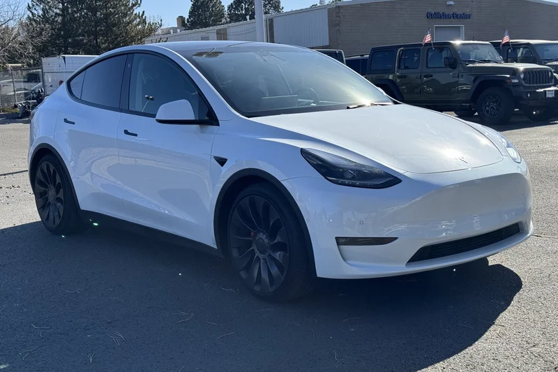 2022 Tesla Model Y 1