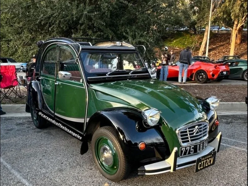 1967 Citroen 2CV Base 2