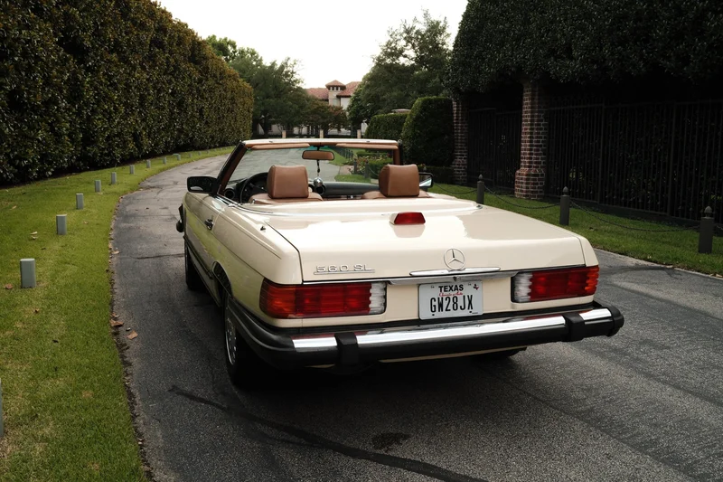 1987 Mercedes-Benz 560 SL Base 9