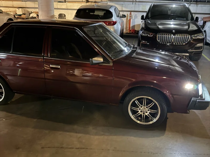 1985 Nissan Sentra Base 9