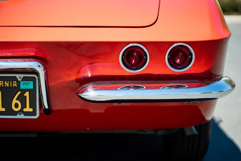 1961 Chevrolet Corvette Base 10