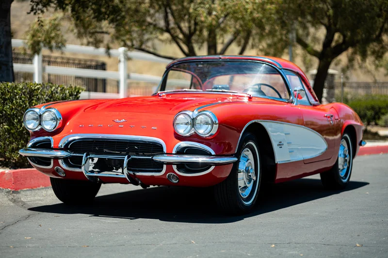 1961 Chevrolet Corvette Base 4