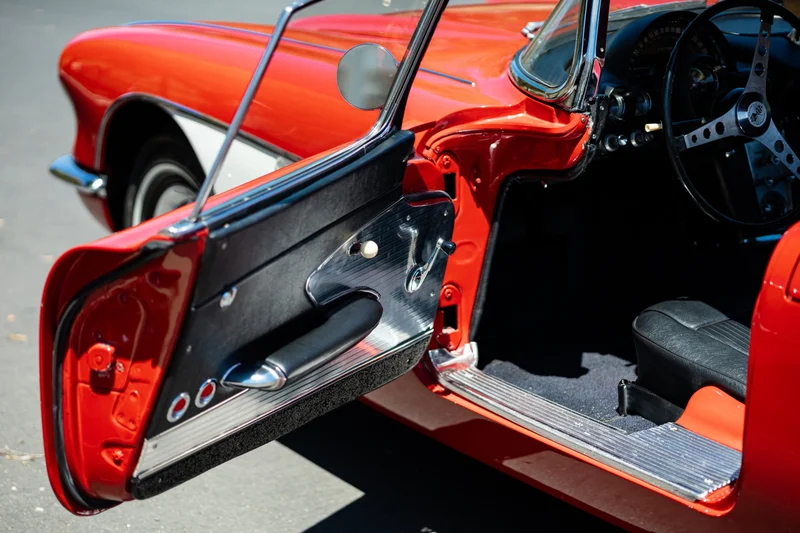 1961 Chevrolet Corvette Base 13