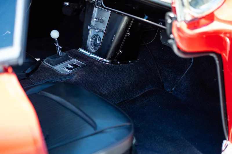 1961 Chevrolet Corvette Base 16