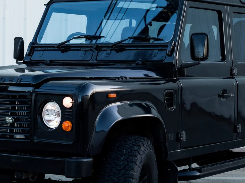 1992 Land Rover Defender 110 Base 6