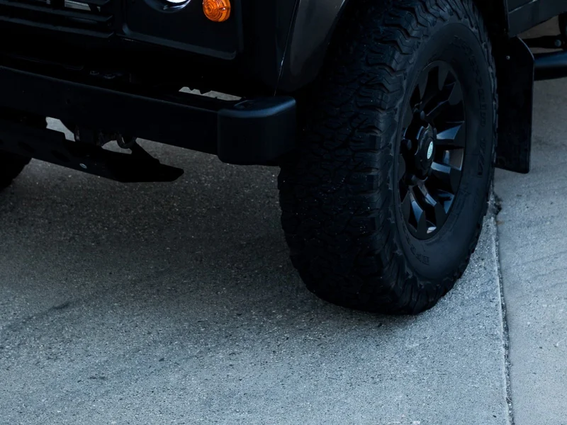 1992 Land Rover Defender 110 Base 5