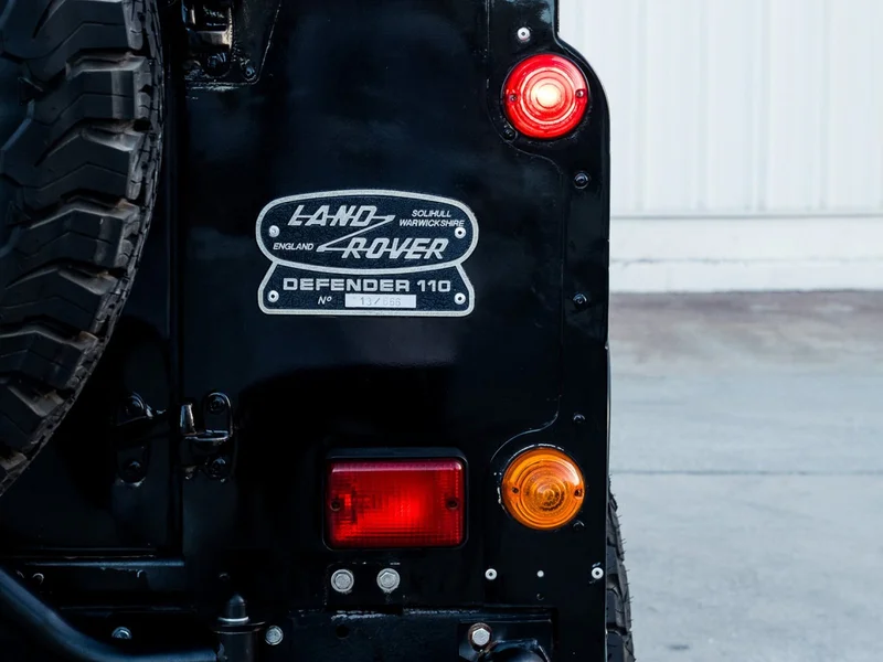 1992 Land Rover Defender 110 Base 12