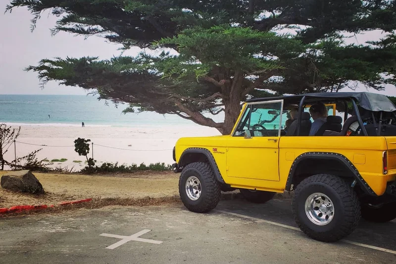 1967 Ford Bronco Base 2