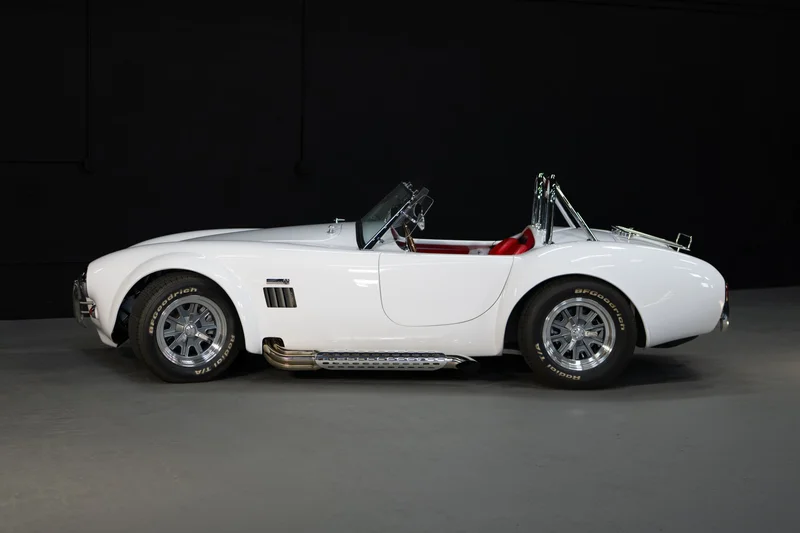 1965 Shelby Cobra MK4 3