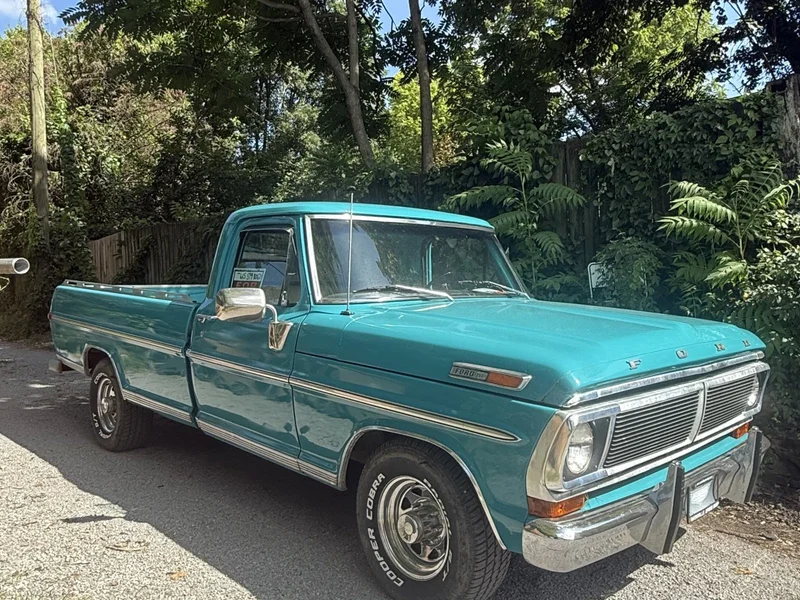 1972 Ford F-250 Custom 1