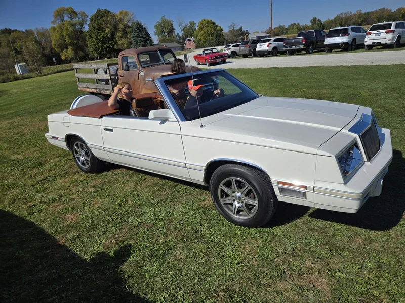 1982 Chrysler Lebaron in Farmington 1