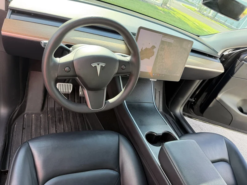 2020 Tesla Y 5