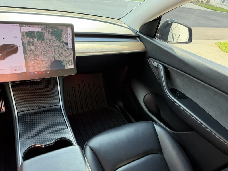 2020 Tesla Y 6