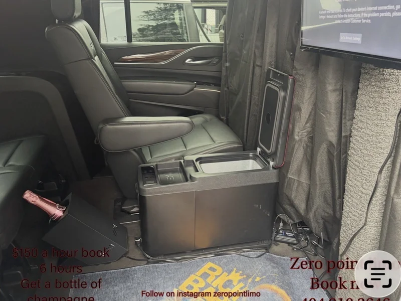 2022 Cadillac Escalade ESV 2