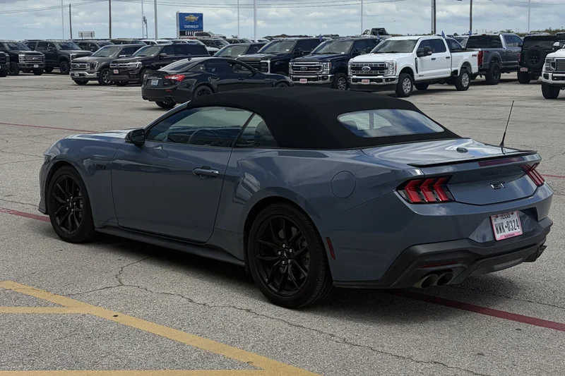 2025 Ford Mustang