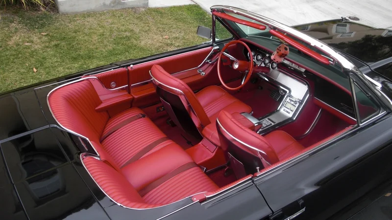 1964 Ford Thunderbird 19