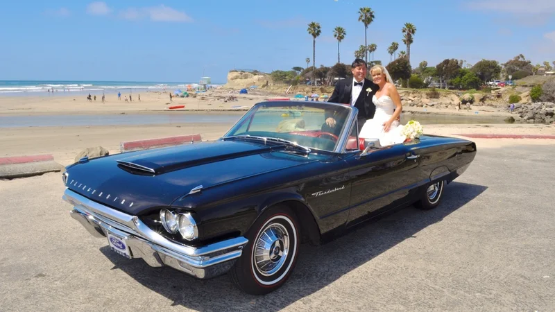 1964 Ford Thunderbird 10