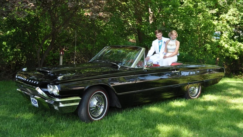 1964 Ford Thunderbird 13