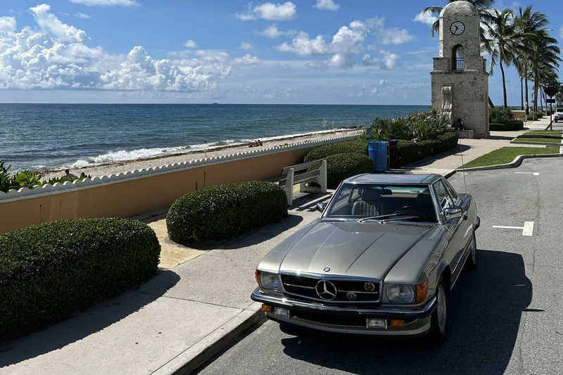 1987 Mercedes-Benz 560SL