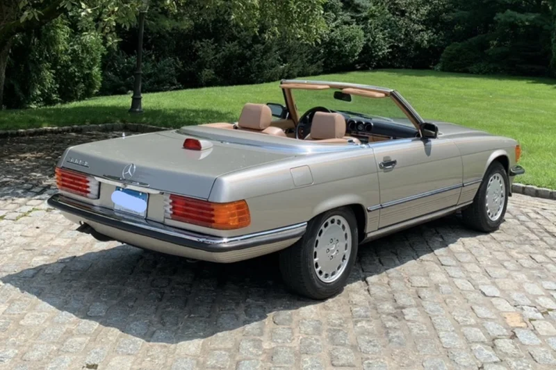 1987 Mercedes-Benz 560SL
