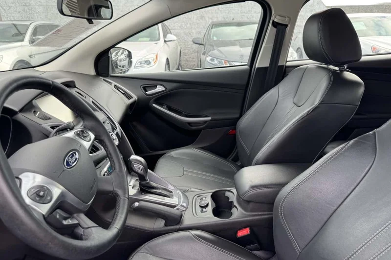 2014 Ford Focus SE 4