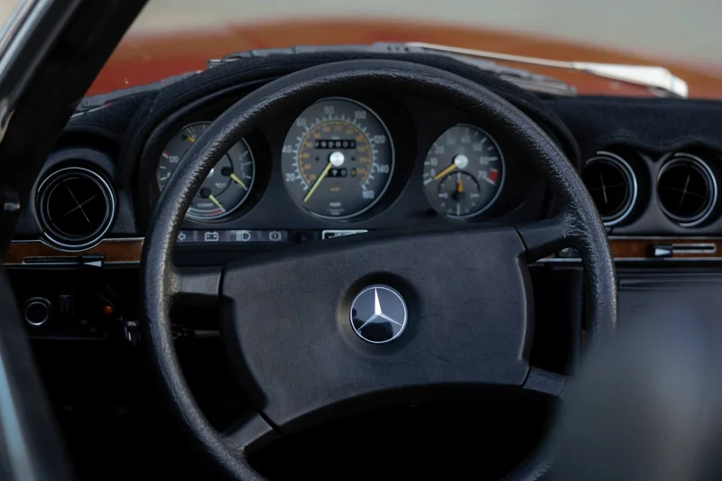 1983 Mercedes-Benz 280 SL in Fontana 4