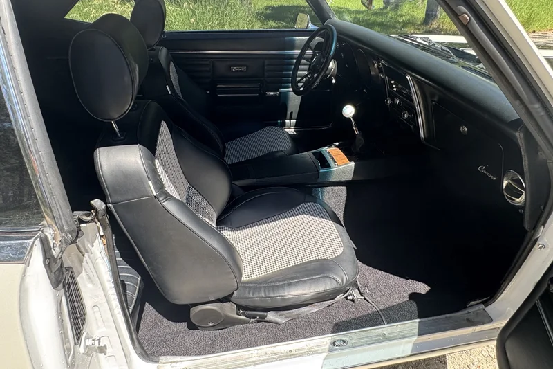 1968 Chevrolet Camaro Base 11